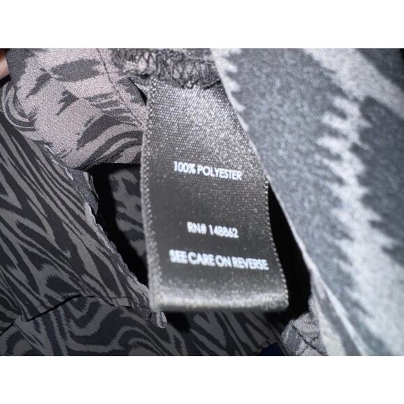 Torrid Zebra Print High Low Blouse Women's Size 2X Button Up 3/4 Sleeve Career - Picture 7 of 7